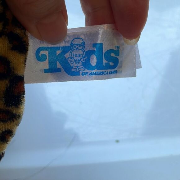 Kids of America 2009 animated Caveman lion plush/ plays theme Addams  Family - Picture 7 of 9